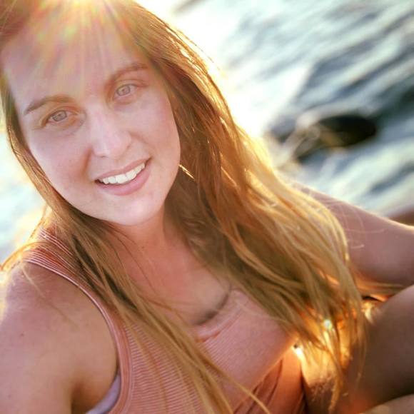 Meet your Posher, Jessica - Picture 1 of 1